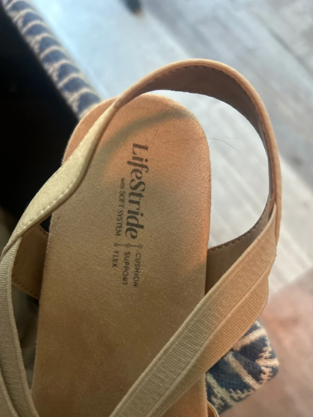 Lifestride soft system sandals
